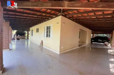 Chácara / sítio com 4 quartos para alugar na Fazenda Castelo, Boituva 