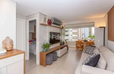 Apartamento pompéia - 62m², 2 dorms, 1 suíte, 1 vaga, armários.