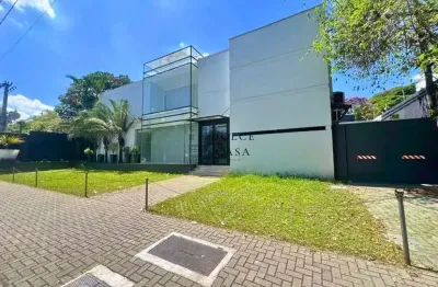 Casa comercial na av brasil - 20 vagas de garagem, casa reformada com jardim
