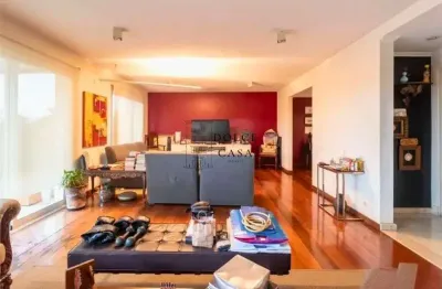 Apartamento a venda em Alto de Pinheiros - 220m², varanda, lazer completo