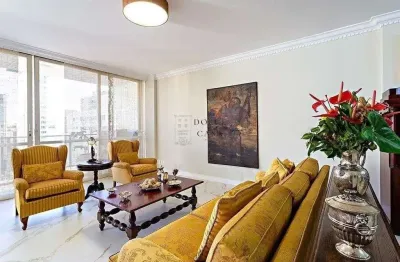 Apartamento no Jardim Paulista - totalmente reformado e com vista eterna