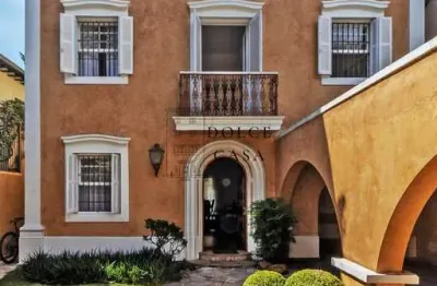 Casa no Jardim Europa para alugar ou vender - 3 suites, lindo jardim, edícula