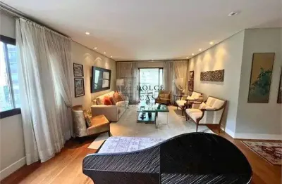 Apartamento no Jardim Paulista -  parte plana, 3 suites, 227m², ampla varanda