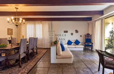 Apartamento no Itaim Bibi - 331m², 3 suites, varanda, rua tranquila do bairro