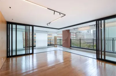 Apartamento com 3 quartos para alugar na Rua Mourato Coelho, Pinheiros, São Paulo