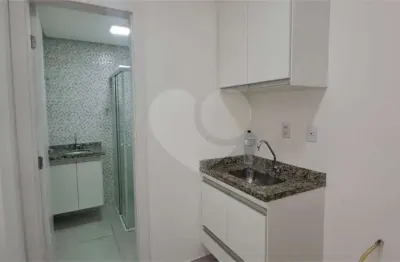 Apartamento com 2 quartos para alugar na Rua Vilela, 157, Tatuapé, São Paulo