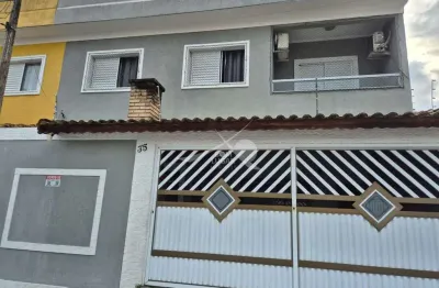 Sobrado com 3 quartos, Aviação, Praia Grande - R$ 696 mil, Cod: 12801