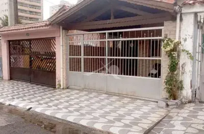 Casa com 3 quartos, Aviação, Praia Grande - R$ 635 mil, Cod: 12811