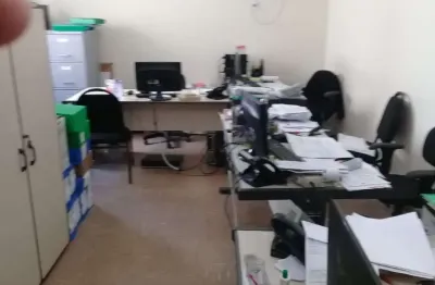 Sala comercial para alugar na Cacuia, Rio de Janeiro 