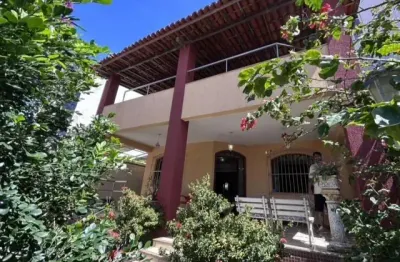 Casa duplex á venda  em armação – 4 suítes e até 6 vagas de garagem!