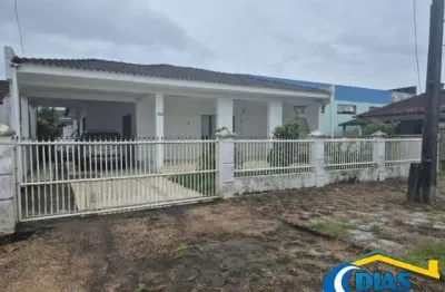 Casa com 2 quartos para alugar no pontal do sul, pontal do paraná  por r$ 800 por dia
