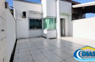 Casa com 2 quartos à venda em shangri-lá, pontal do paraná , 69 m2 por r$ 490.000