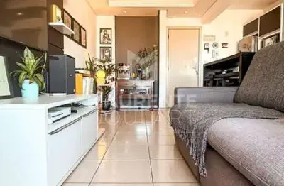 Apartamento com 2 dormitórios sendo um suíte e duas vagas no ipiranga