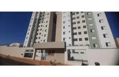 Apartamento com 2 quartos para alugar no marta helena, uberlândia  por r$ 1.350