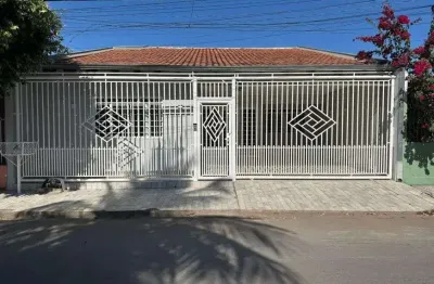 Casa com 4 quartos à venda na Avenida Tuiuiú, Morada da Serra, Cuiabá