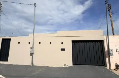 Casa com 3 quartos para alugar na Avenida Tuiuiú, 777, Morada da Serra, Cuiabá