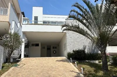 Sobrado disponível para locação no condomínio eco park lagos – aruã
