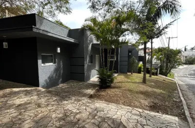 Casa térrea à venda com piscina – condomínio aruã terreno esquina