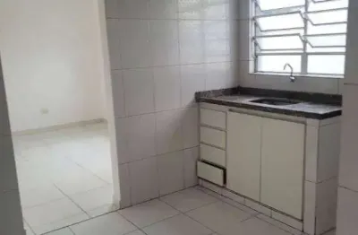 Jaguaré – alugo apartamento de dois dormitórios com +/- 65 m² de área