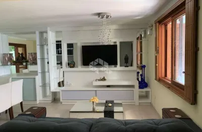 Casa em condomínio fechado com 3 quartos à venda na Rua Upamaroti, 100, Cristal, Porto Alegre