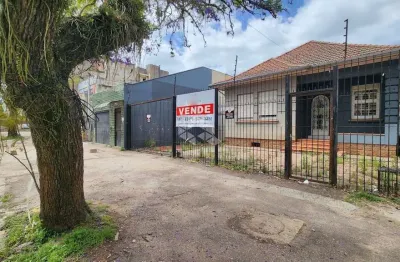 Excelente casa comercial com 280 m2 e cinco vagas  em terreno plano