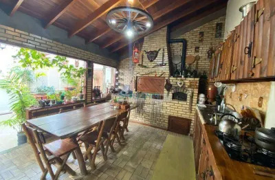 Sobrado com 3 dormitórios à venda, 210 m² por r$ 550.000,00 - parque da matriz - cachoeirinha/rs