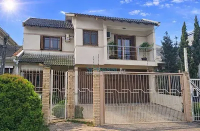 Sobrado com 3 dormitórios à venda, 183 m² por R$ 895.000,00 - Vale do Sol - Cachoeirinha/RS