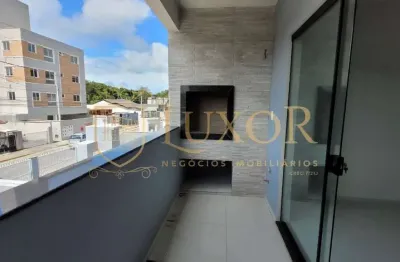 Apartamento 2 dormitórios em localização privilegiada na Meia Praia em Navegantes SC