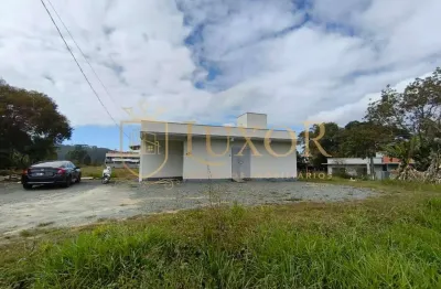 Sala comercial em amplo terreno no bairro santa lidia em penha - sc