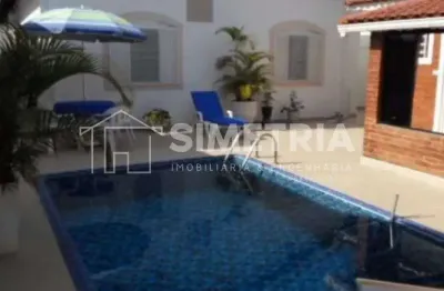 Venda – cód. crv1162411 – casa com piscina aquecida e área gourmet 