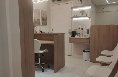 Sala, 27m², pronta com recepção para atendimento na área da saúde ou estética