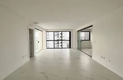 Apartamento com 4 quartos à venda na rua 315, 299, meia praia, itapema