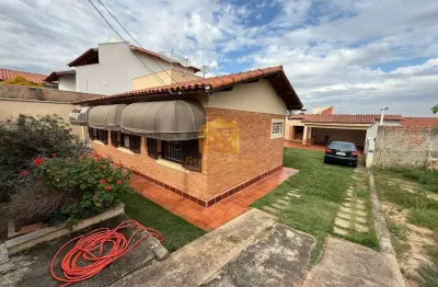 Casa com 4 quartos à venda no Jardim Celani, Salto 