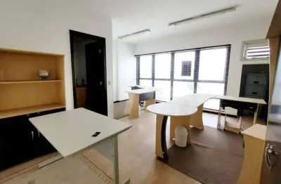 Sala comercial com 1 sala à venda na Rua João Negrão, Centro, Curitiba