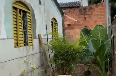 Casa com 2 quartos à venda na Rua Cláudio, Vila Romana, Goiânia