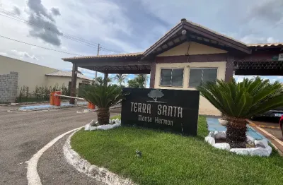 Terreno amplo no condomínio monte hermon - trindade go