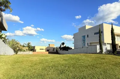 Terreno em condomínio fechado à venda na Avenida Parque Atheneu, Parque Atheneu, Goiânia