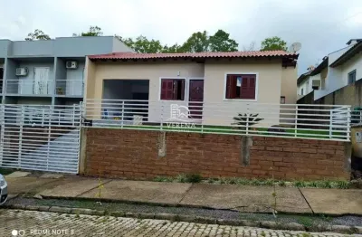 Casa com 3 quartos à venda na Rua Guido Ernani Kuhn, 56, João Alves, Santa Cruz do Sul