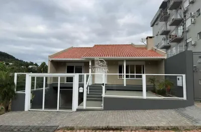 Casa com 3 quartos à venda na Rua Capitão Jorge Frantz, 275, Centro, Santa Cruz do Sul