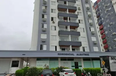 Apartamento com 3 quartos à venda na Rua Vinte e Quatro de Abril, Centro, Palhoça