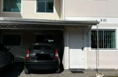 Casa em condomínio fechado com 2 quartos à venda na Rua Vidal Vicente Andrade, Forquilhas, São José
