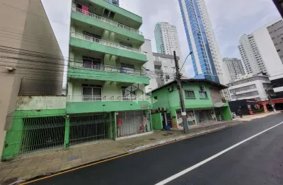 Balneário camboriu - sc,  terreno 433,5 m2 - edifício de 4 apartamentos e sobrado.