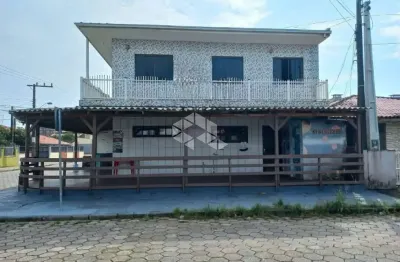 Excelente sobrado de esquina com ponto comercial - são francisco do sul/sc