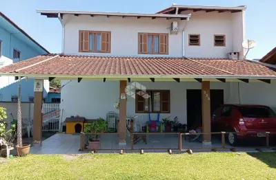 Casa com 6 quartos à venda na Bom Retiro, 333, Ubatuba, São Francisco do Sul