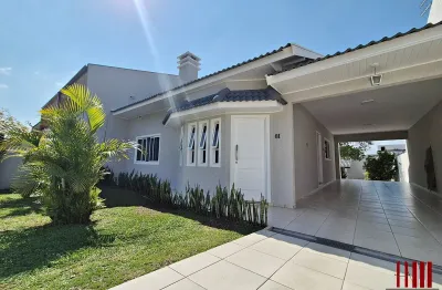 Casa com 3 quartos à venda na Rua Hélcio da Cunha Ajuz, 81, Xaxim, Curitiba