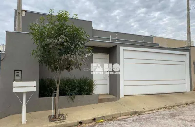 Casa com 2 quartos à venda na Rua José Adalberto Ferreira, 2187, Centro, Bady Bassitt