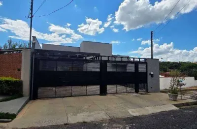 Casa com 3 dormitórios à venda, 250 m² por R$ 900.000,00 - Jardim Europa - Bragança Paulista/SP