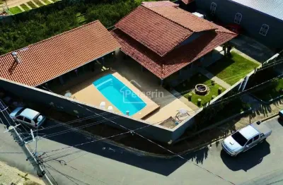 Casa com 2 quartos à venda na Nazaré Paulista, 66, Vicente Nunes, Nazaré Paulista, 259 m2 por R$ 1.250.000