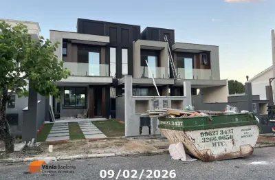 Casa para Venda em Florianópolis, São João do Rio Vermelho, 2 dormitórios, 2 suítes, 3 banheiros, 2 vagas