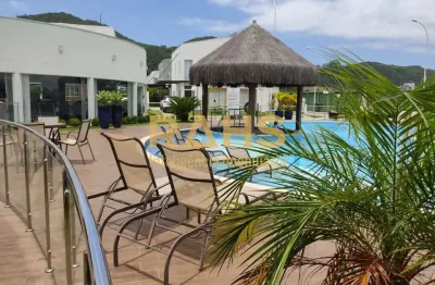 Casa mobiliada em condomínio fechado - balneário camboriú/sc